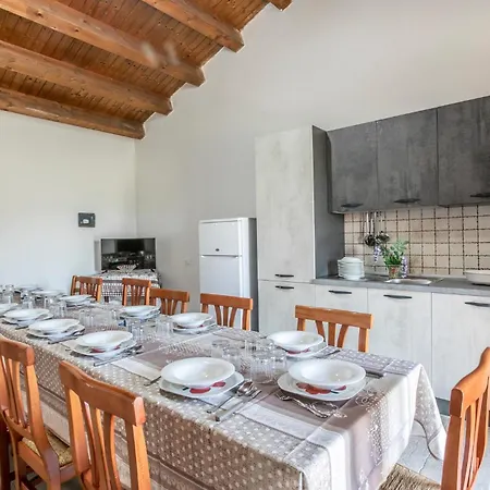 Cozy In With Outdoor Swimming Pool Holiday home Ragusa